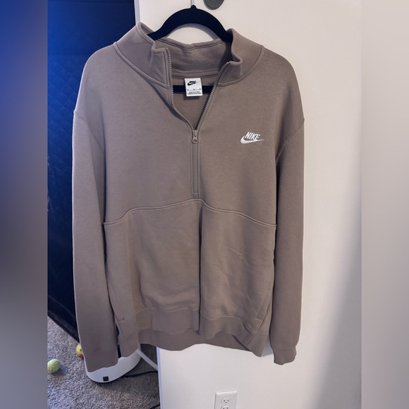 Nike 1/4 Zip Pullover - Picture 1 of 4